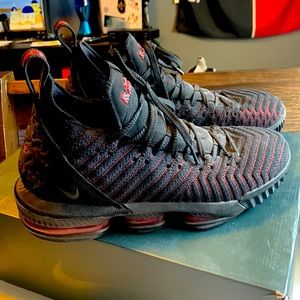 LEBRON XVI basketball shoes